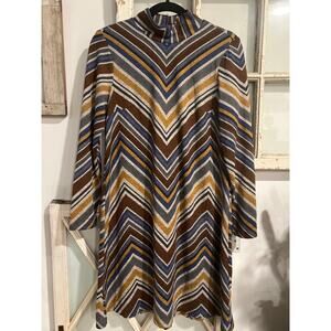 Chris McLaughlin size 8 knee length dress